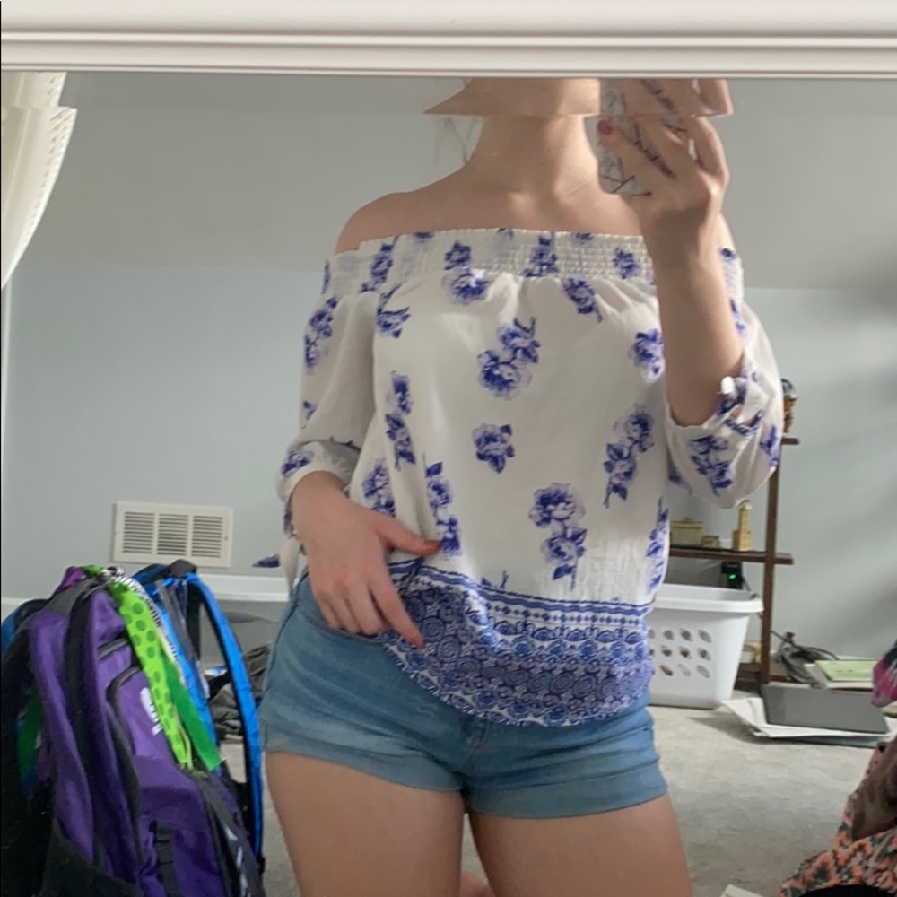 Off-the-Shoulder Rue 21 White/Blue Blouse